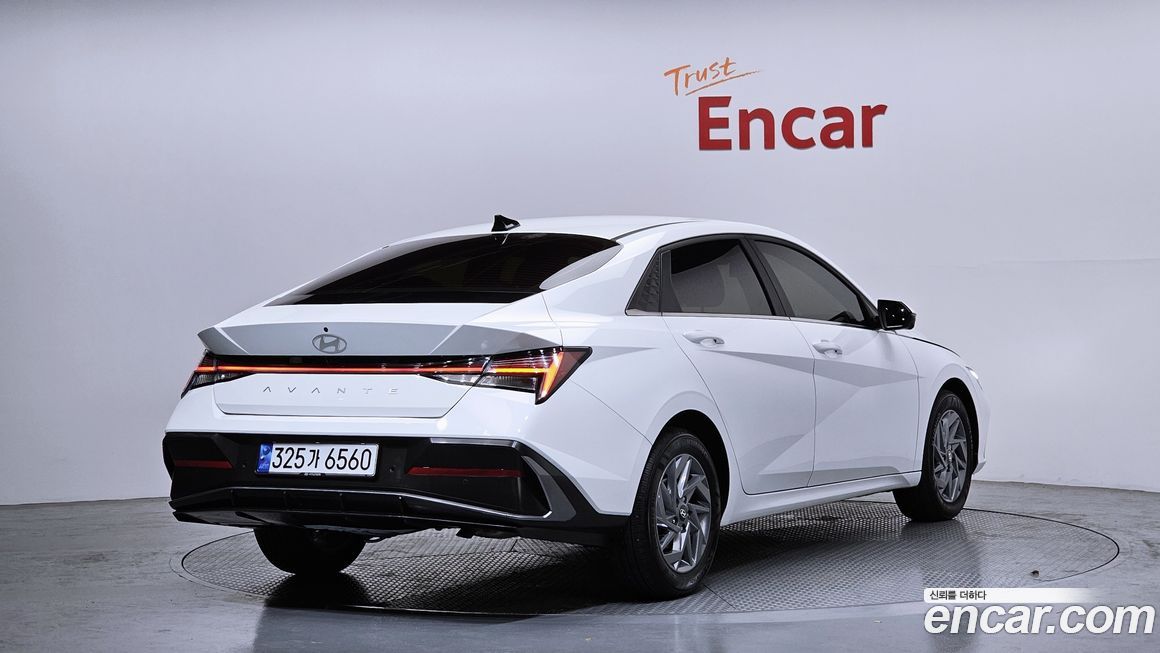 Hyundai AVANTE 2025