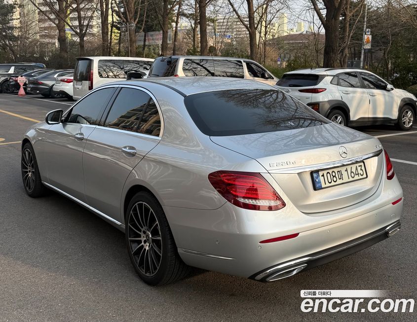 Mercedes-Benz E-Class 2017