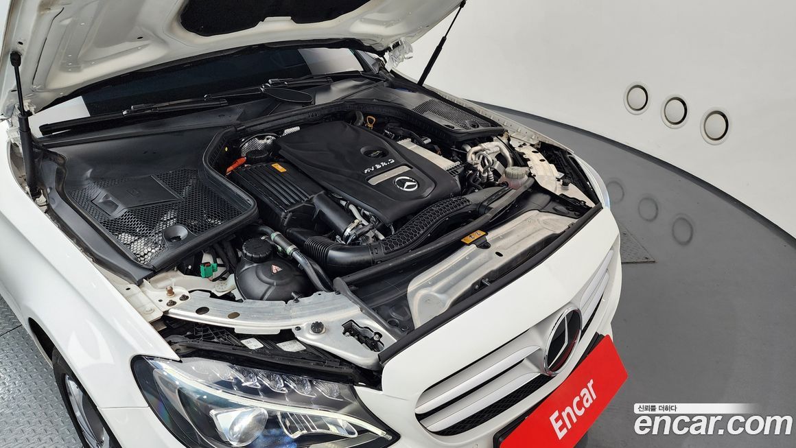 Mercedes-Benz C-Class 2018