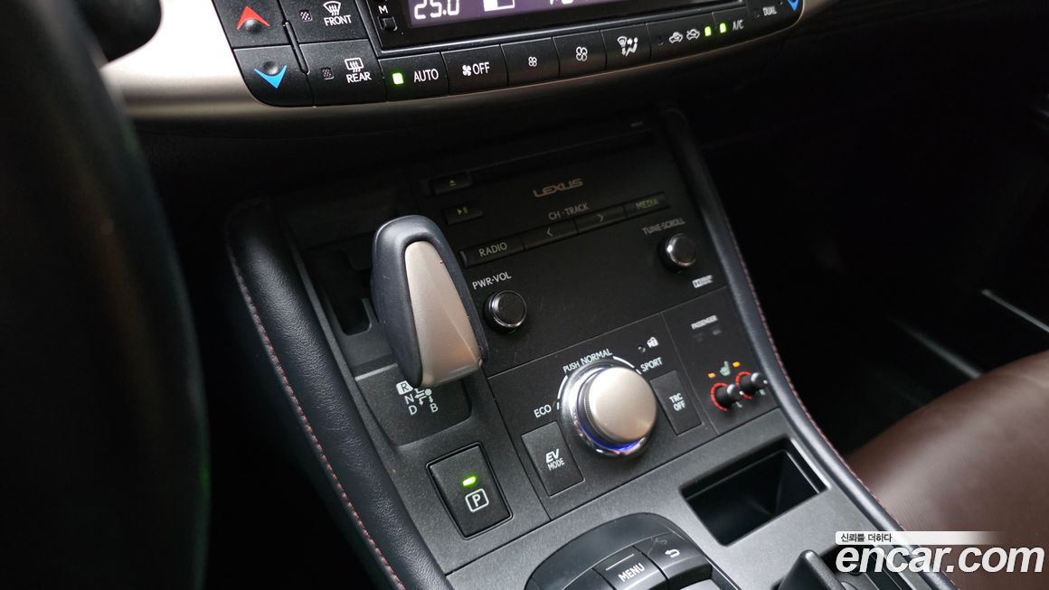 Lexus CT200h 2018