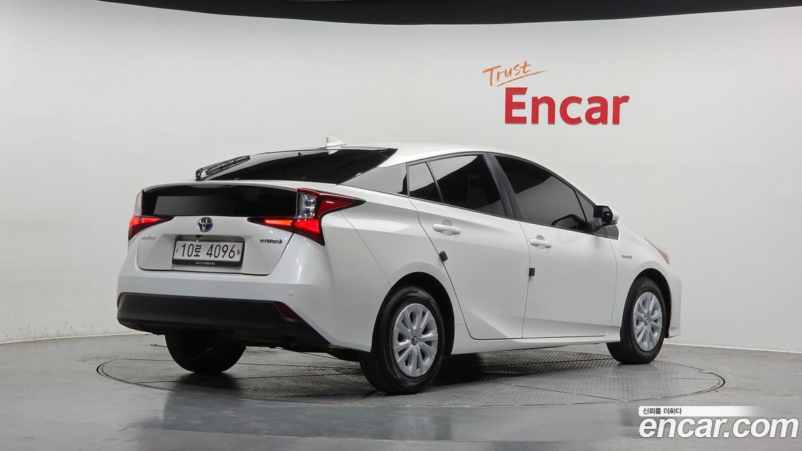 Toyota Prius 2019