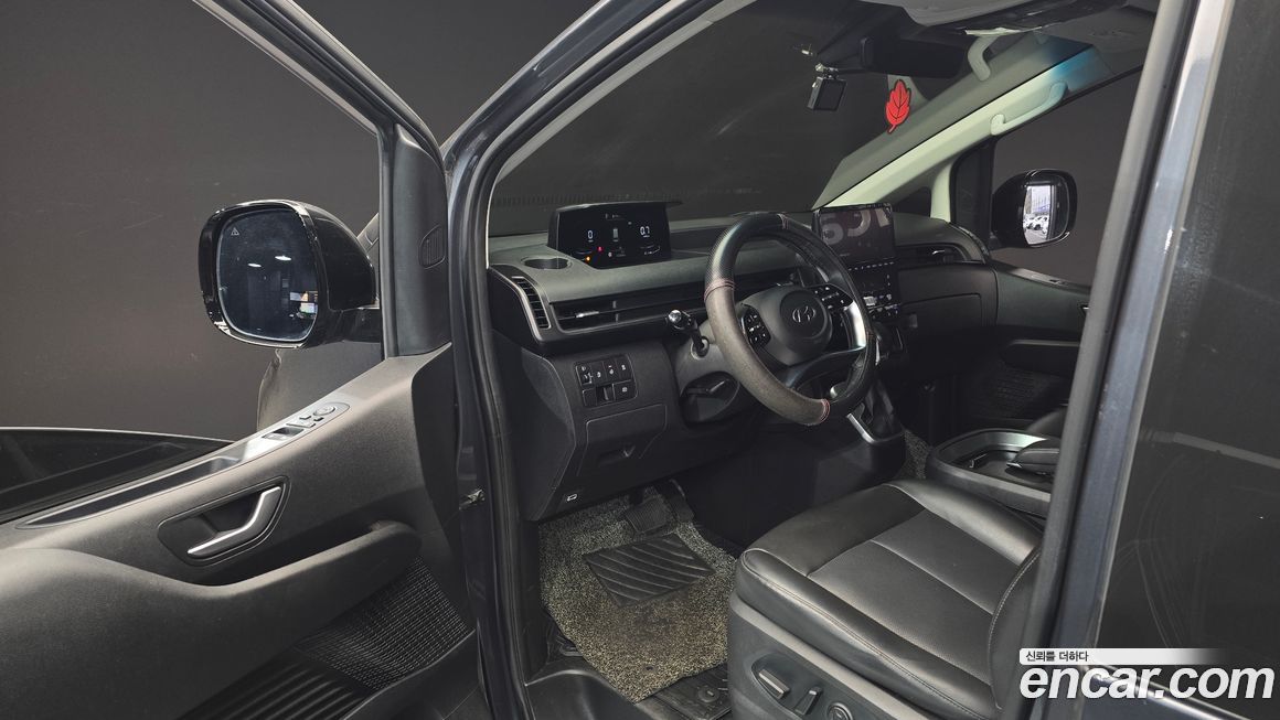 Hyundai Staria 2022