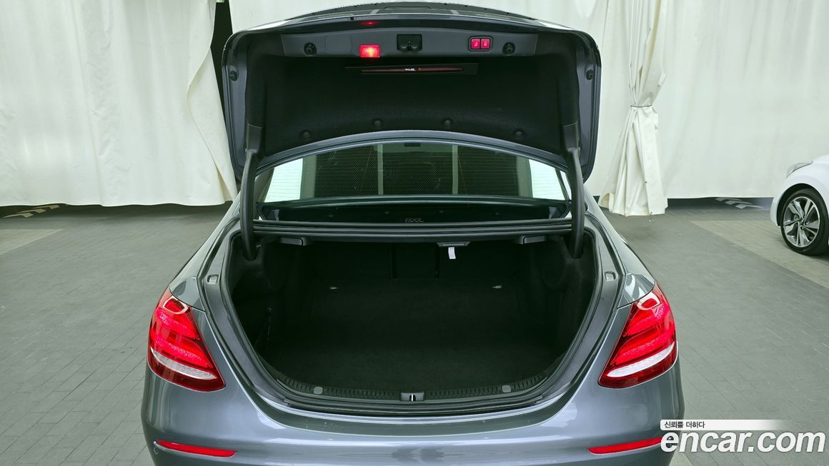 Mercedes-Benz E-Class 2019