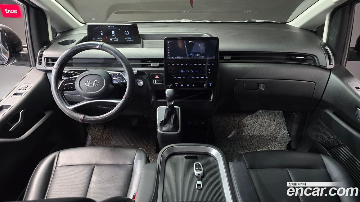 Hyundai Staria 2022