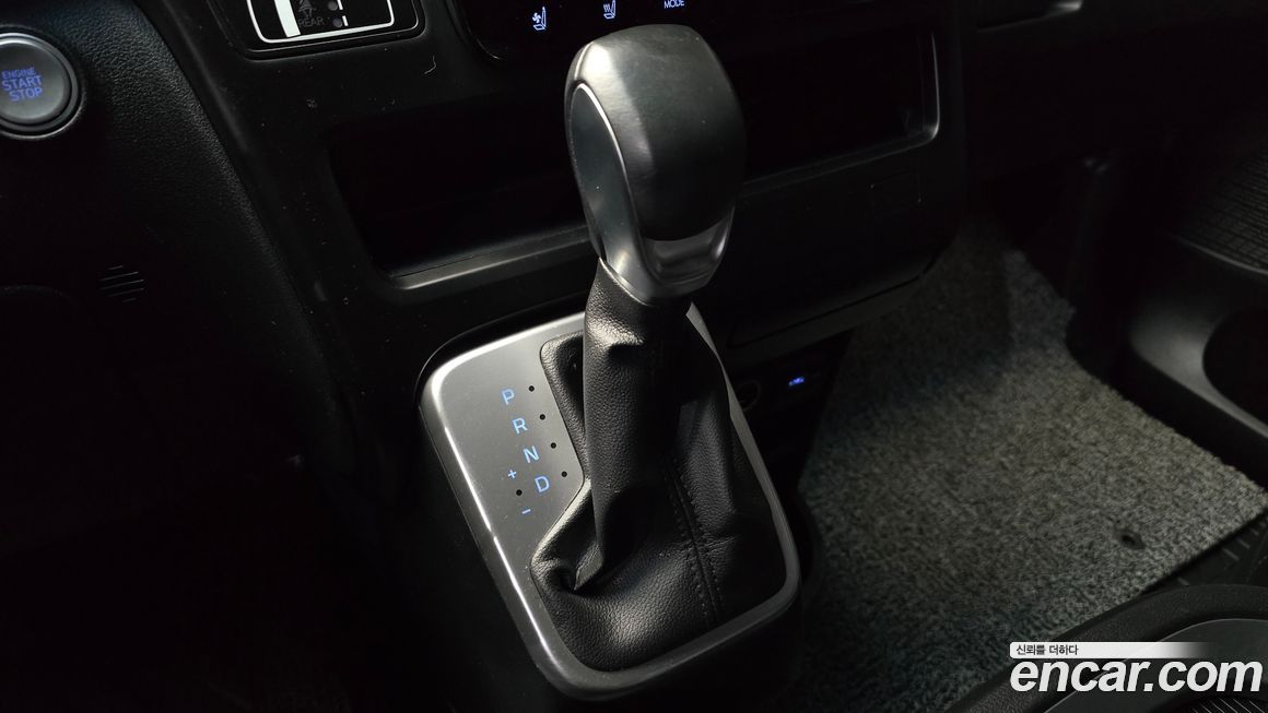 Hyundai Staria 2022