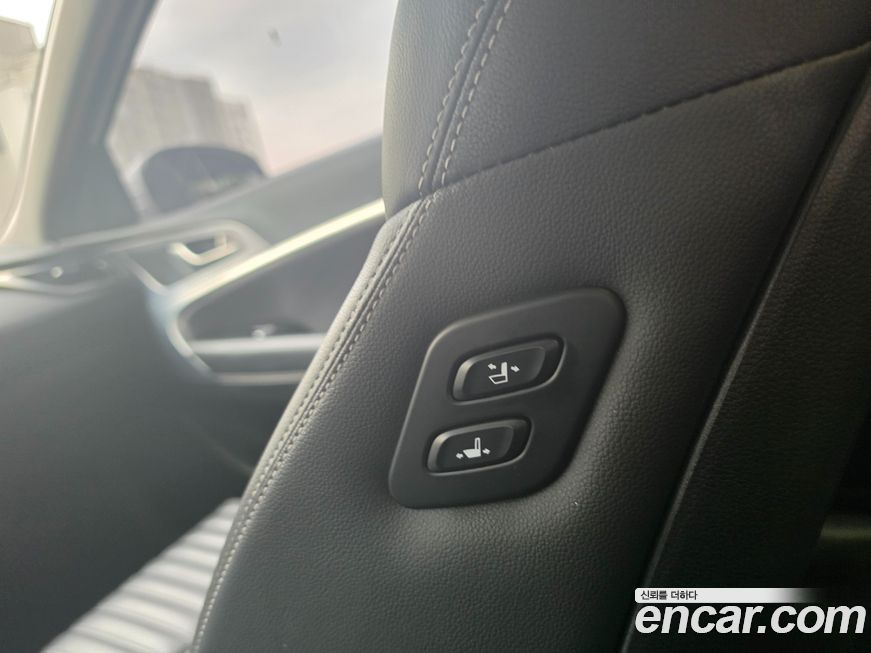 Genesis G70 2020