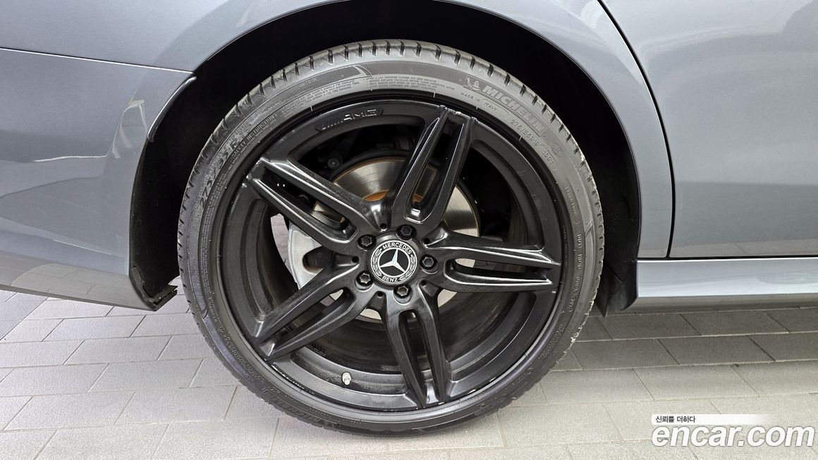 Mercedes-Benz E-Class 2019