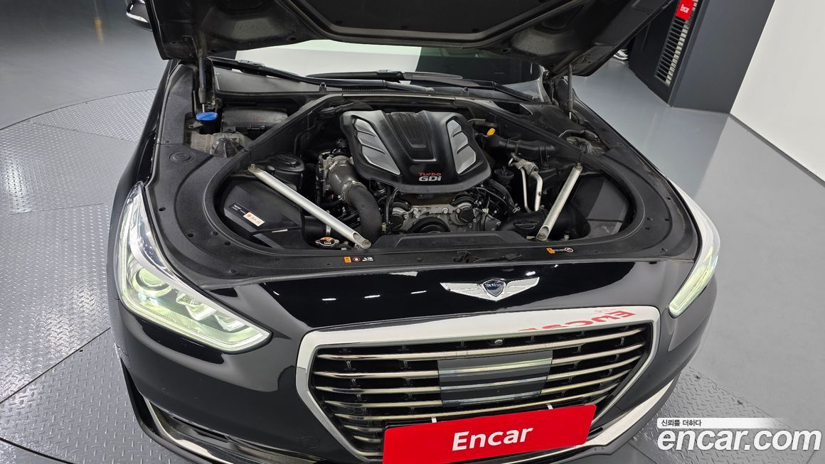 Genesis EQ900 2016
