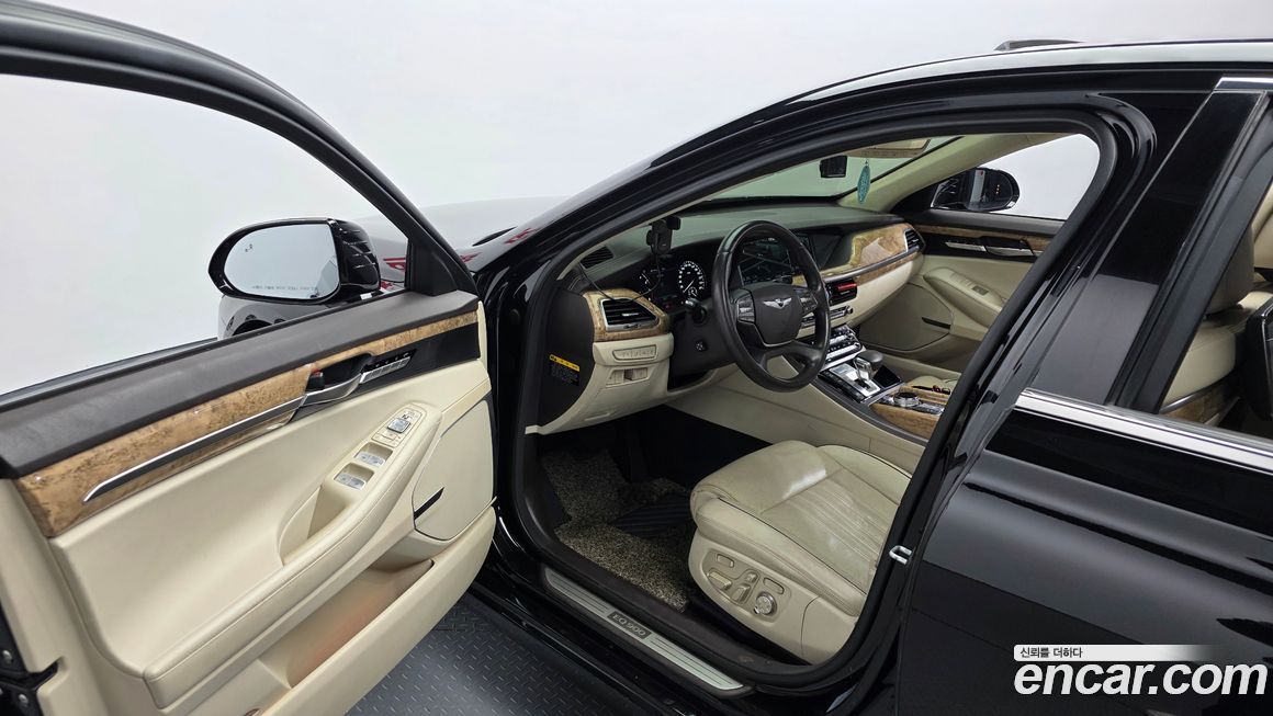 Genesis EQ900 2016