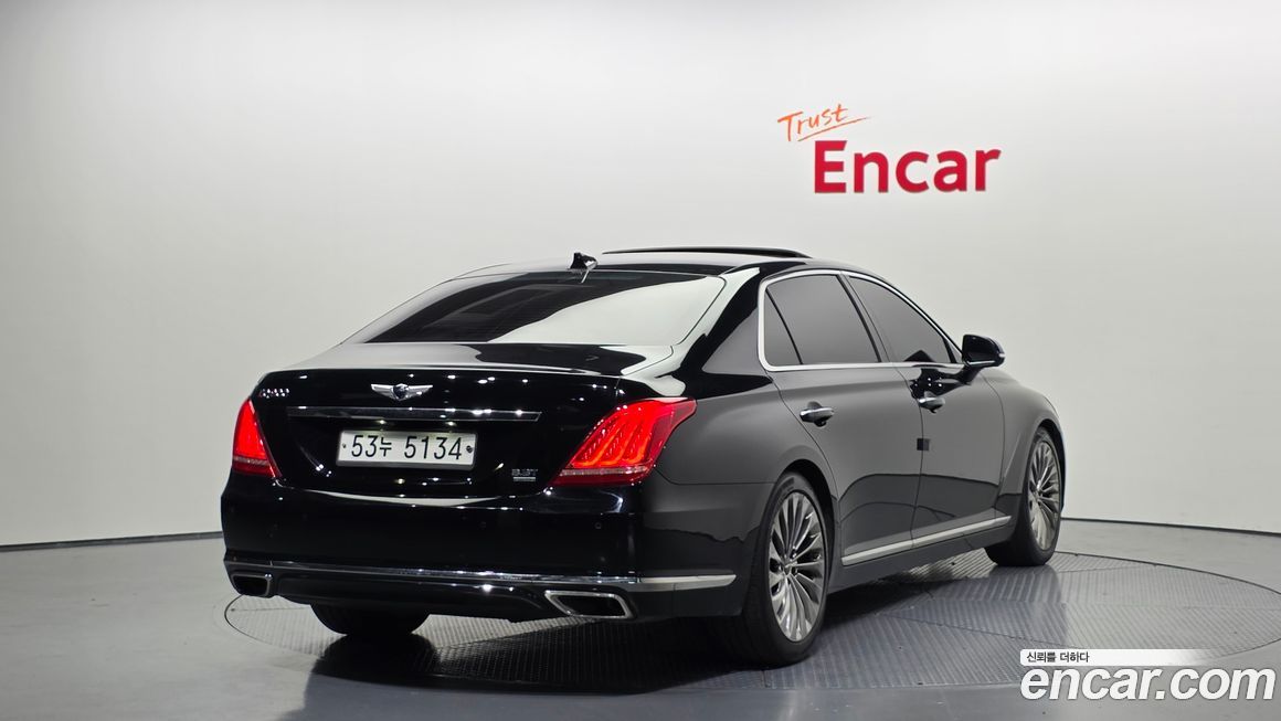 Genesis EQ900 2016