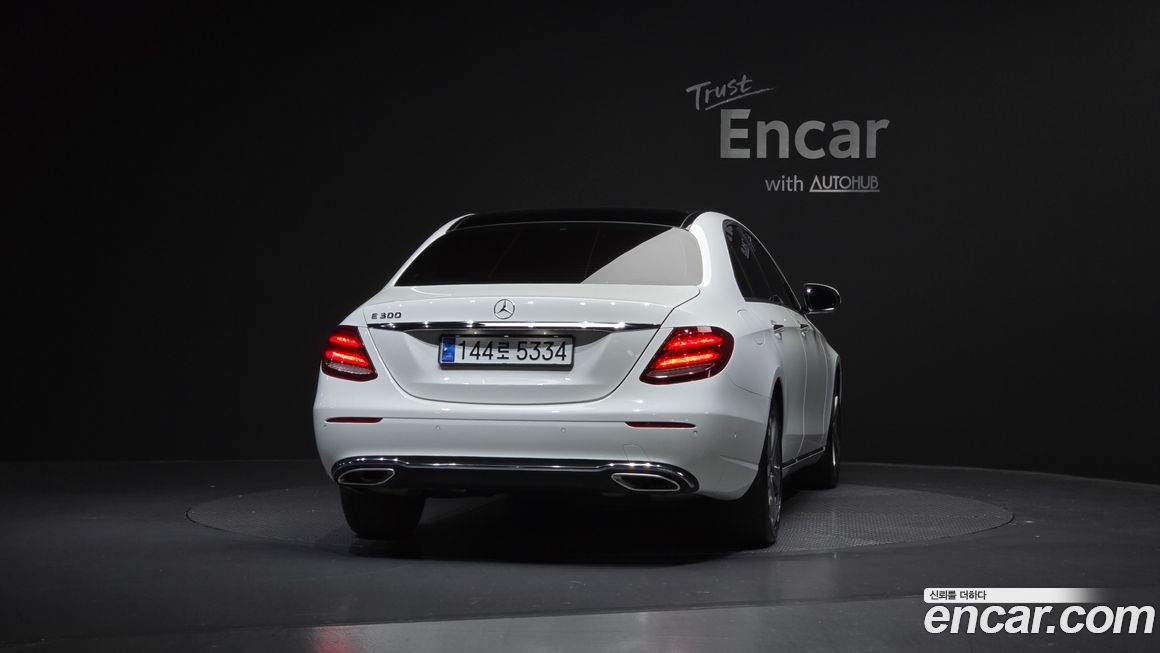 Mercedes-Benz E-Class 2017