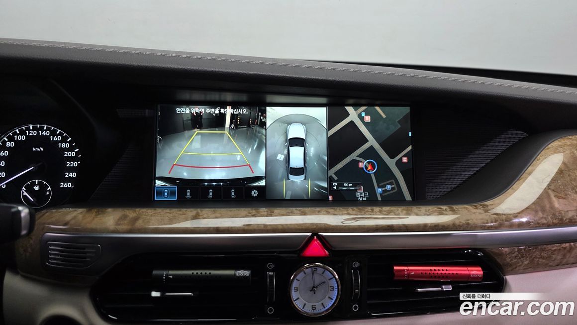 Genesis EQ900 2016