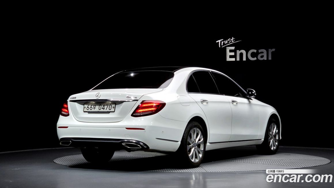 Mercedes-Benz E-Class 2017