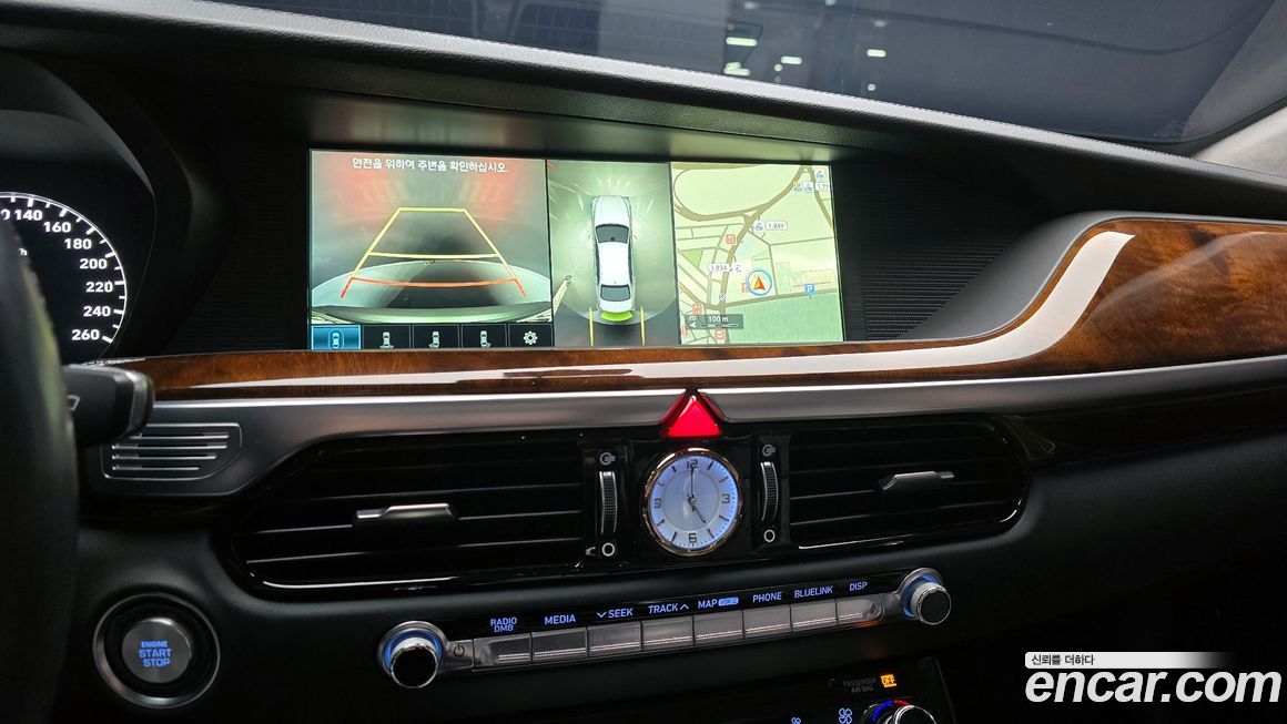 Genesis EQ900 2016