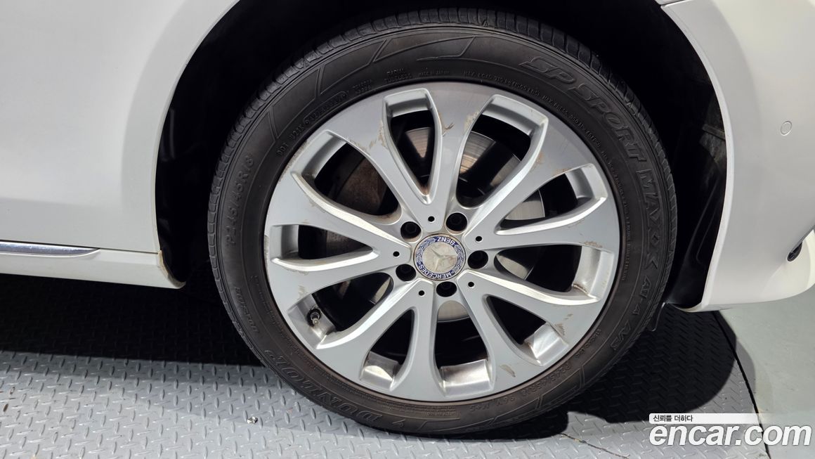 Mercedes-Benz E-Class 2017