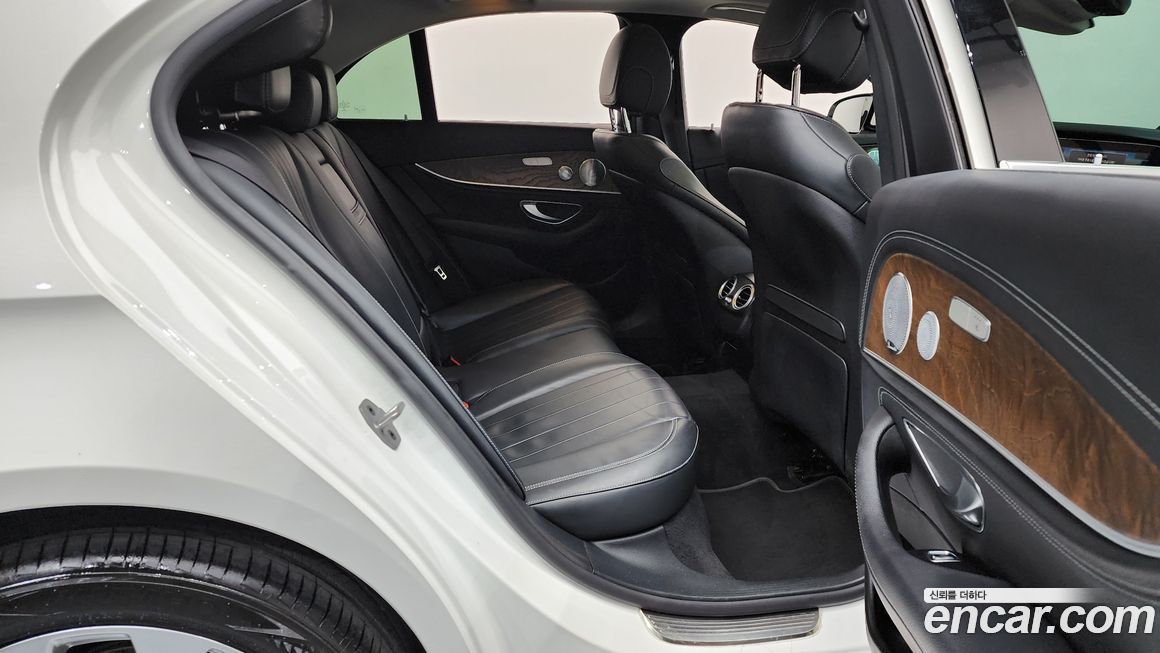 Mercedes-Benz E-Class 2019