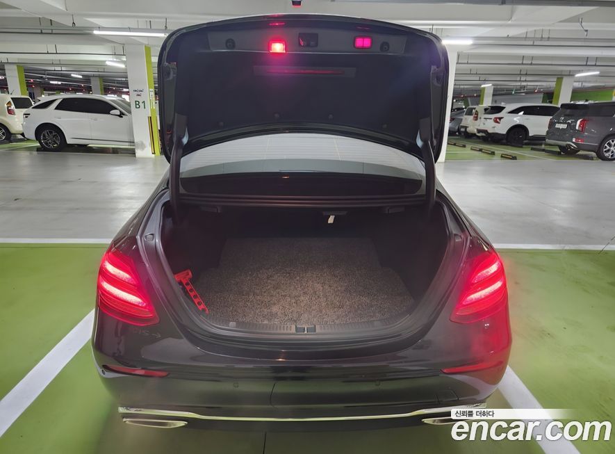 Mercedes-Benz E-Class 2017