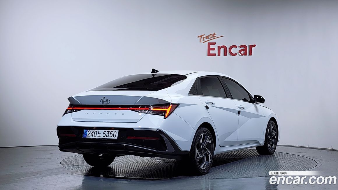 Hyundai AVANTE 2024