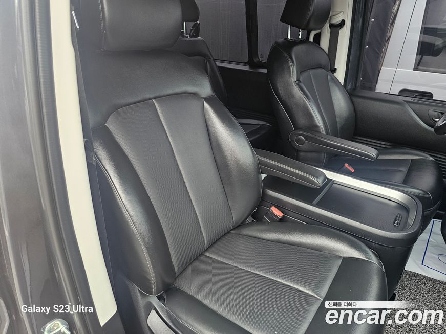 Hyundai Staria 2022