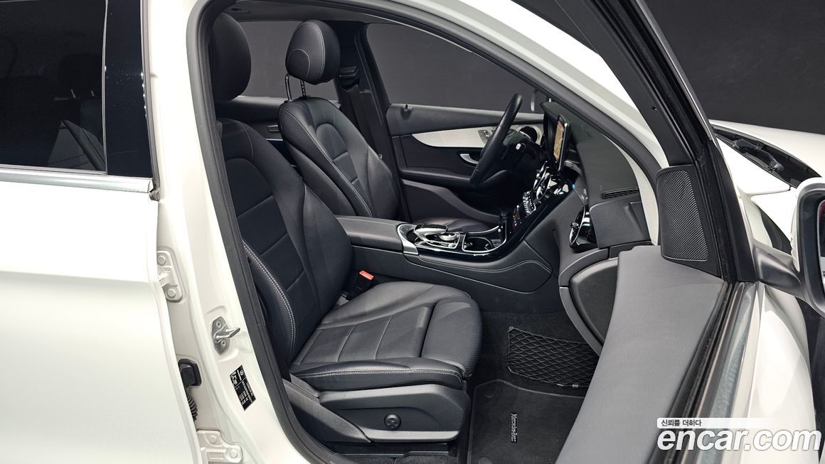 Mercedes-Benz GLC-Class 2018