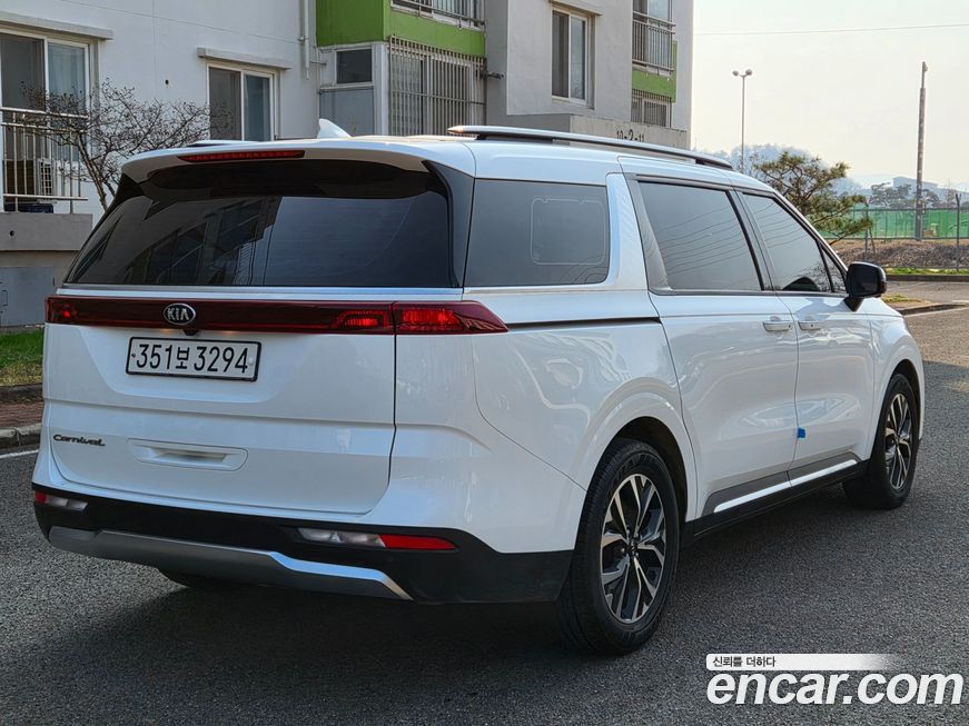Kia Canival 2021