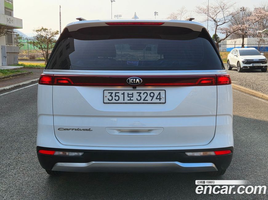 Kia Canival 2021