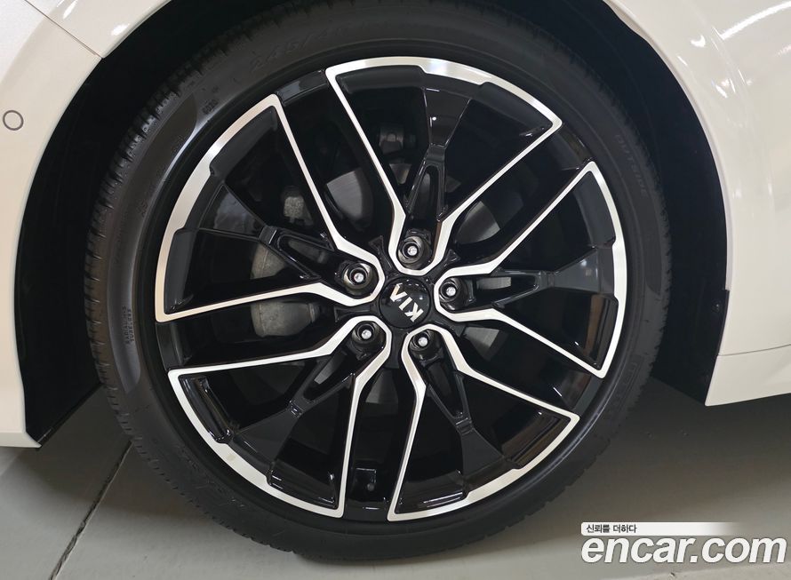 Kia K5 2021