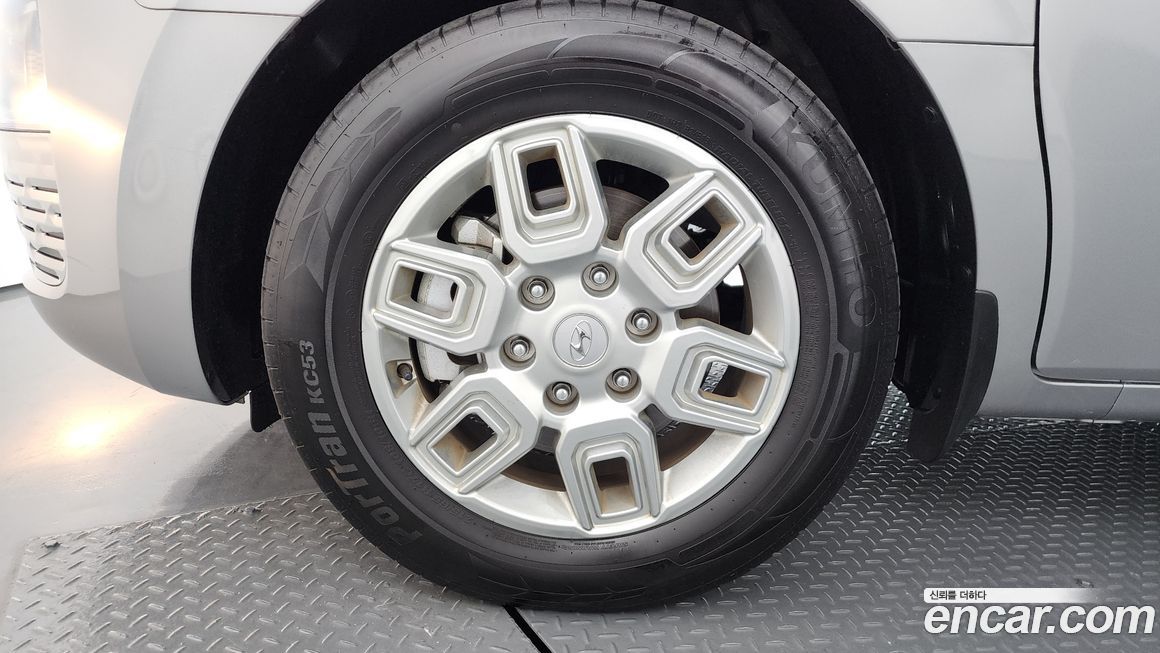 Hyundai Staria 2023