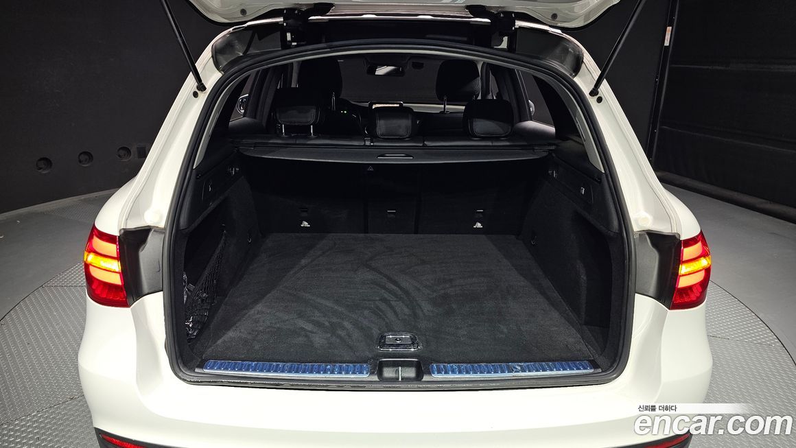 Mercedes-Benz GLC-Class 2018