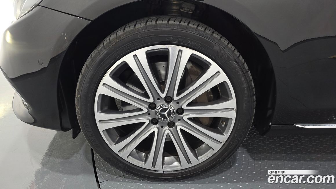 Mercedes-Benz E-Class 2019