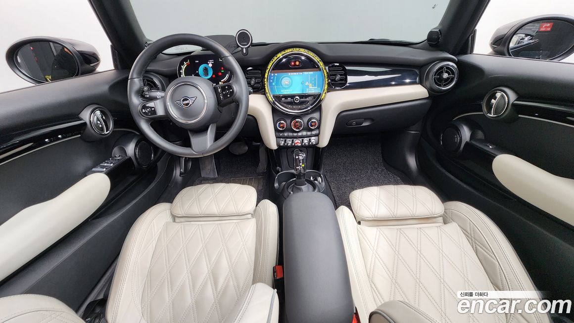 Mini Cooper Convertible 2023