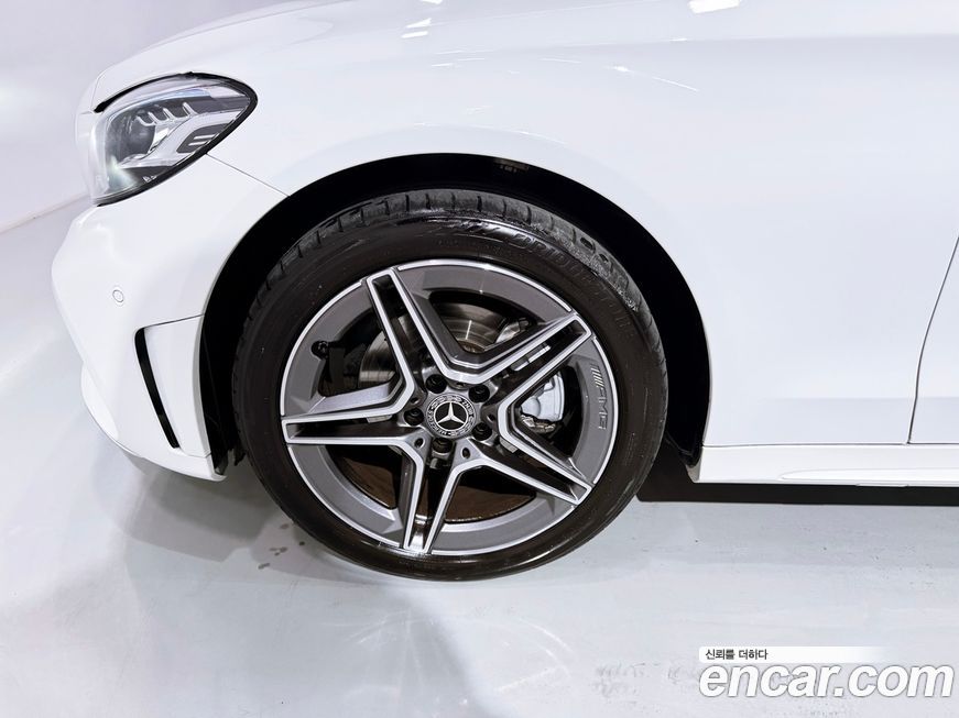 Mercedes-Benz C-Class 2021