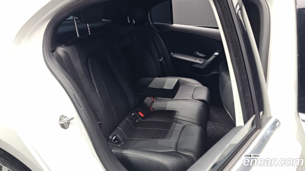 Mercedes-Benz A-Class 2023