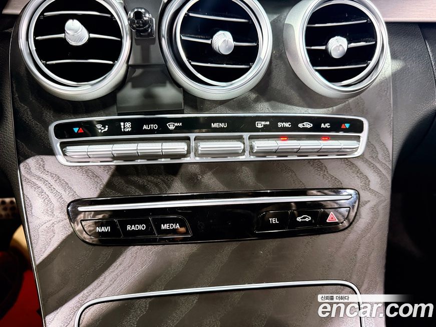 Mercedes-Benz C-Class 2021