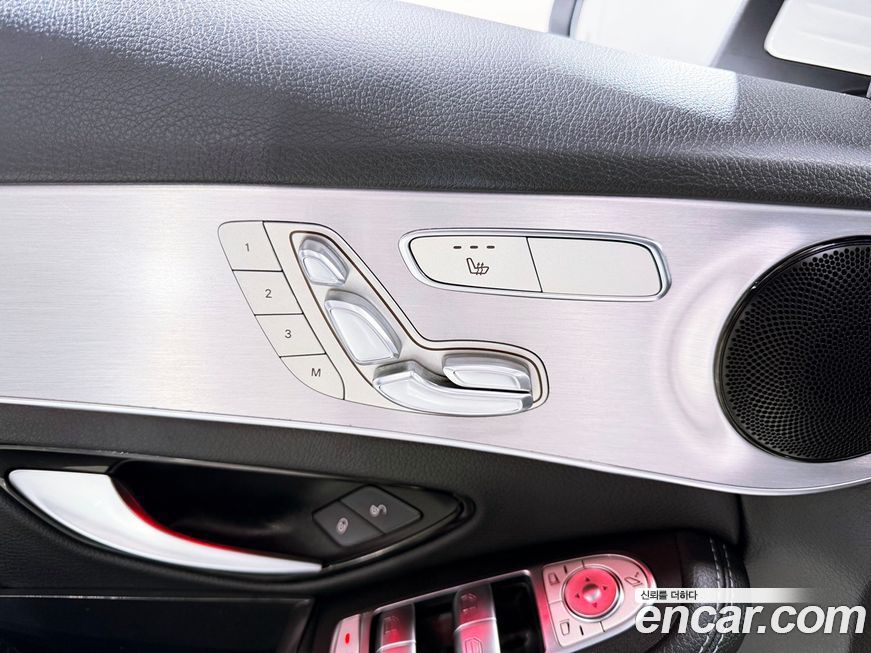 Mercedes-Benz C-Class 2021