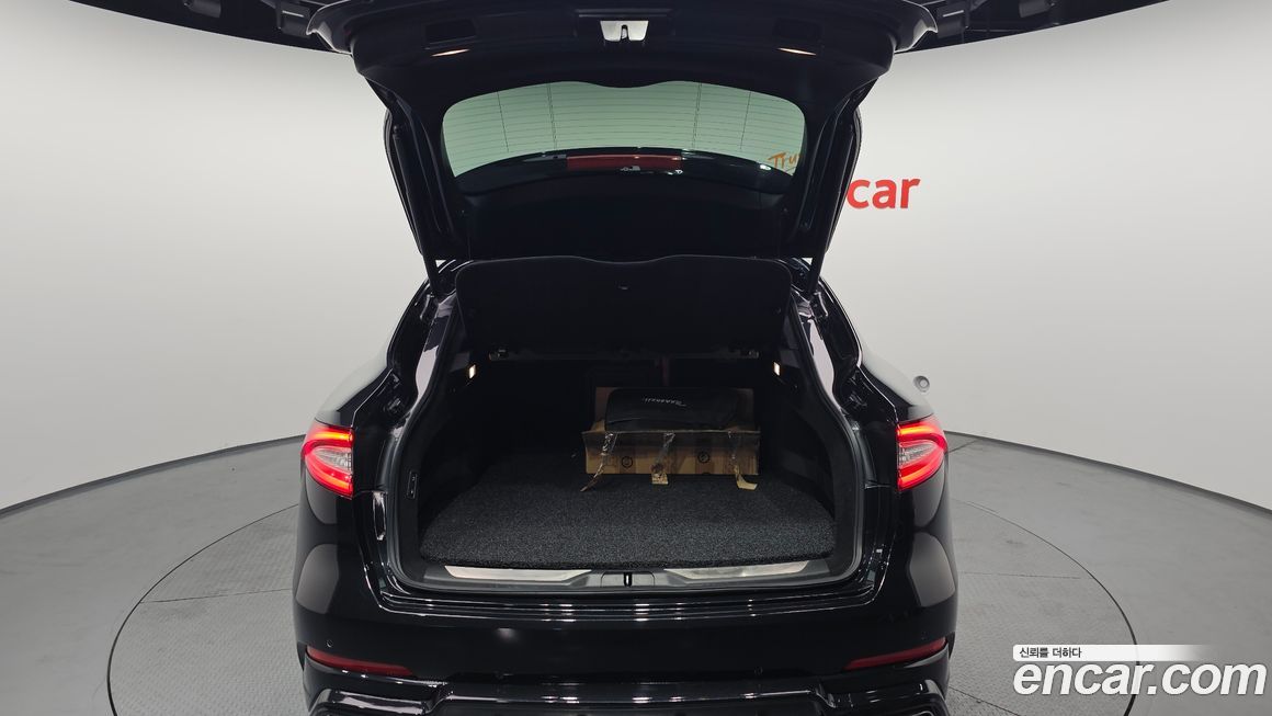 Maserati Levante 2018