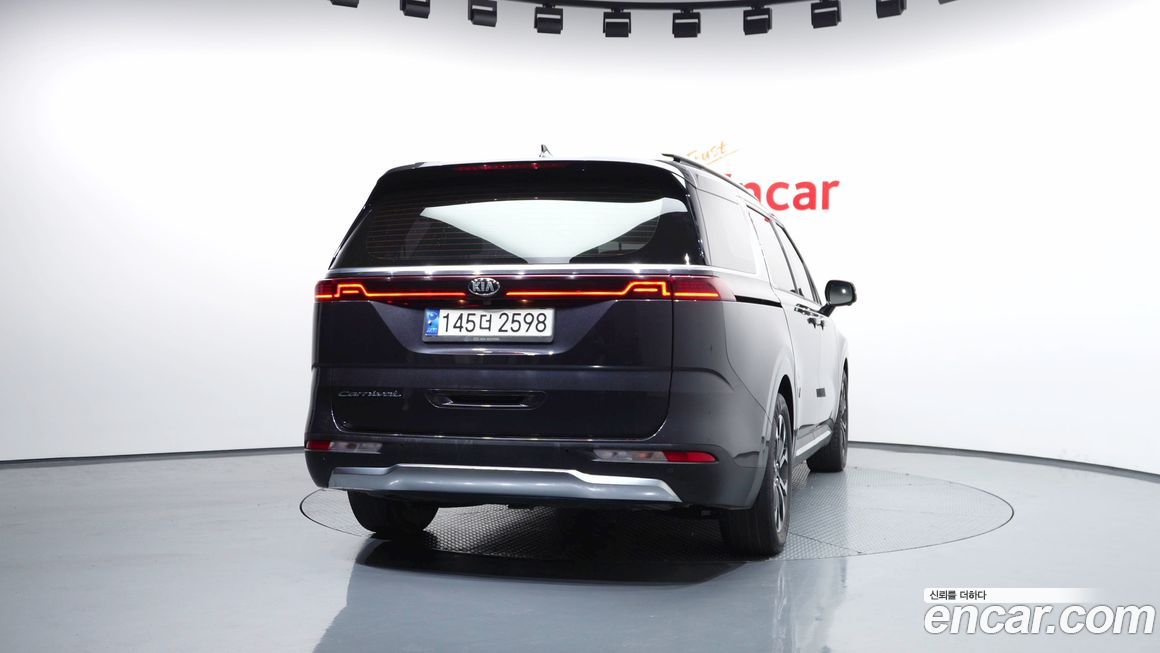 Kia Canival 2021