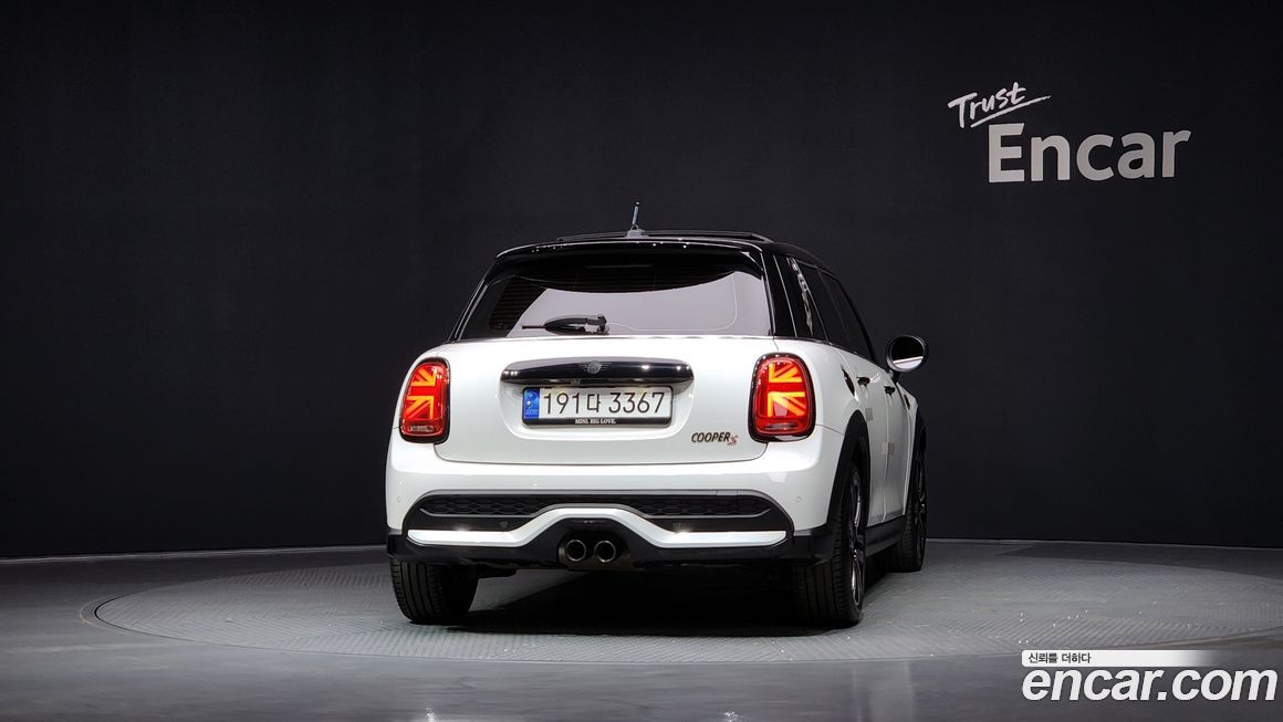 Mini Cooper 2024