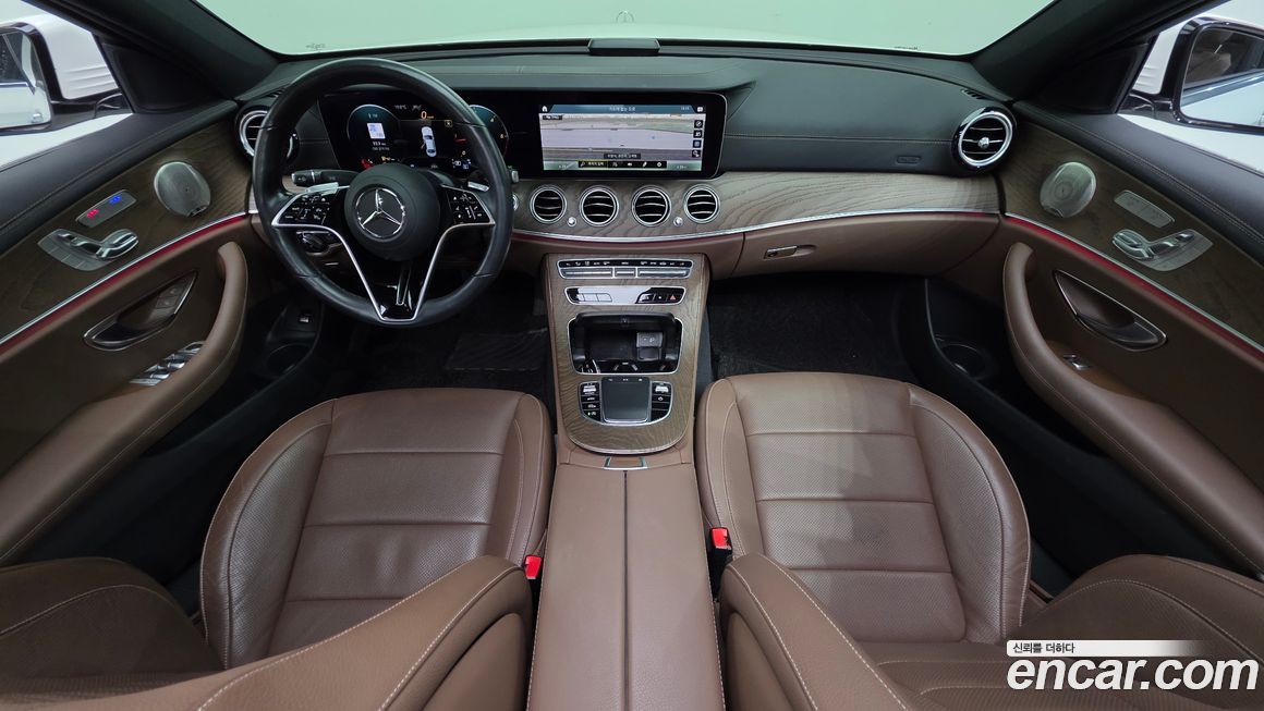 Mercedes-Benz E-Class 2022