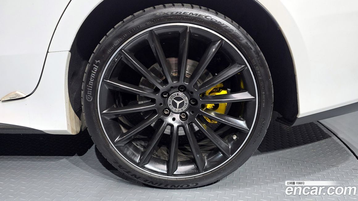 Mercedes-Benz CLS-Class 2019