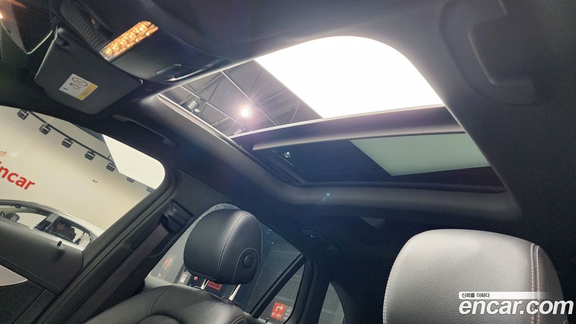 Mercedes-Benz GLC-Class 2021