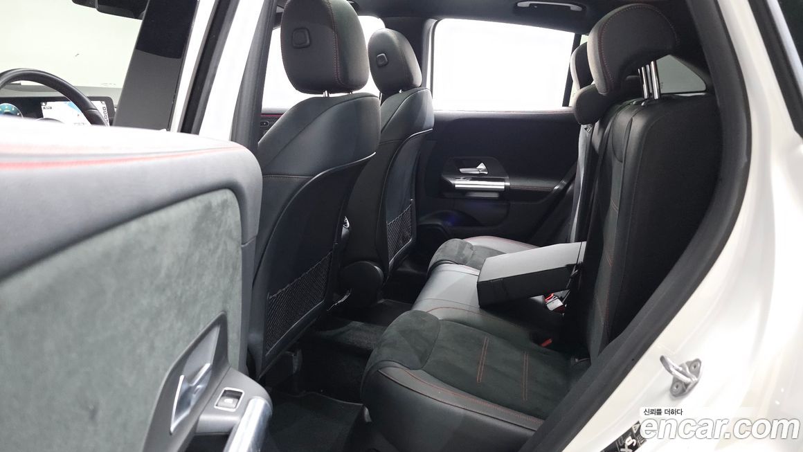 Mercedes-Benz GLA-Class 2023