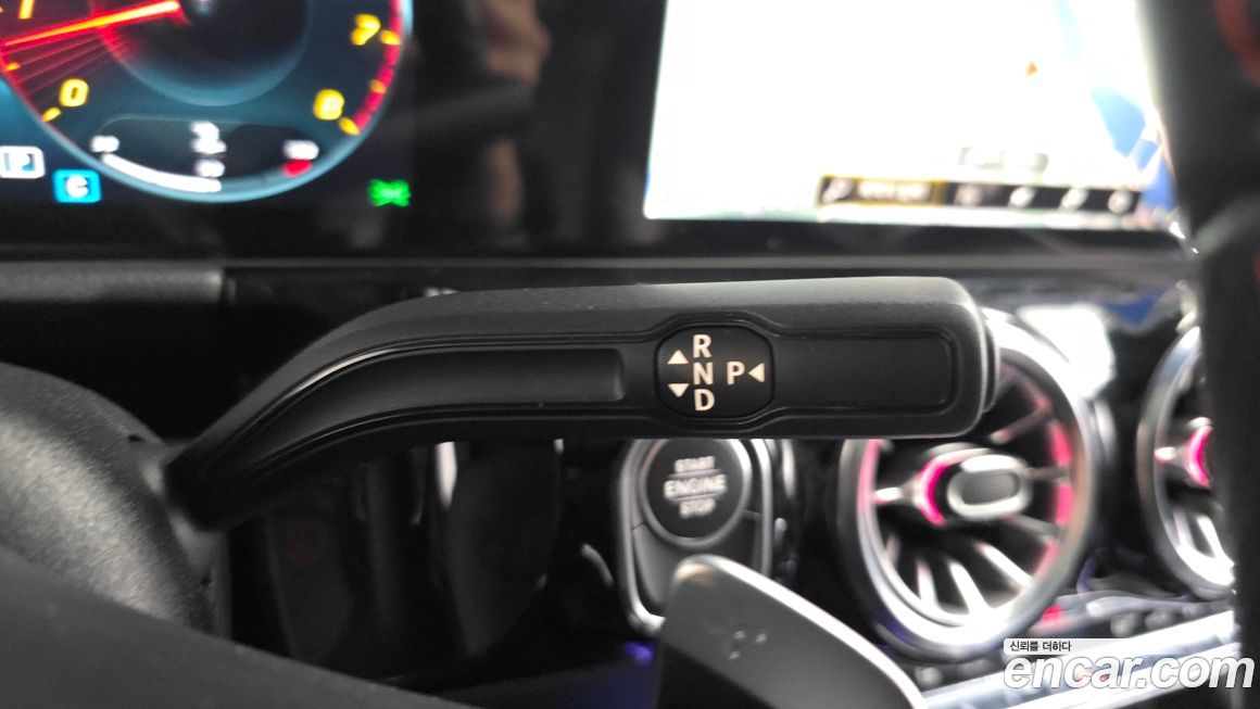 Mercedes-Benz GLA-Class 2023