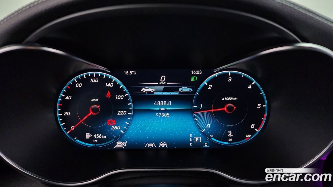 Mercedes-Benz GLC-Class 2021