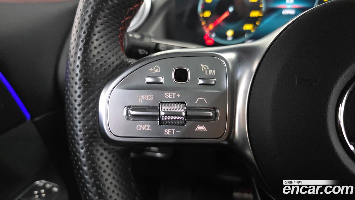 Mercedes-Benz GLA-Class 2023