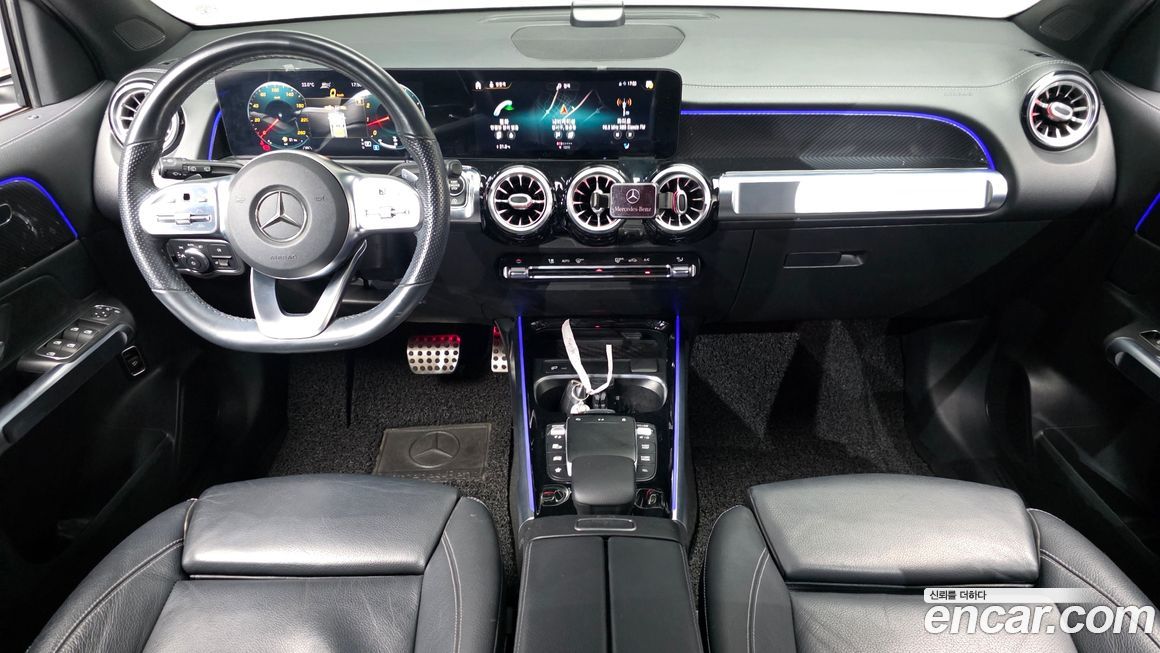 Mercedes-Benz GLB-Class 2021