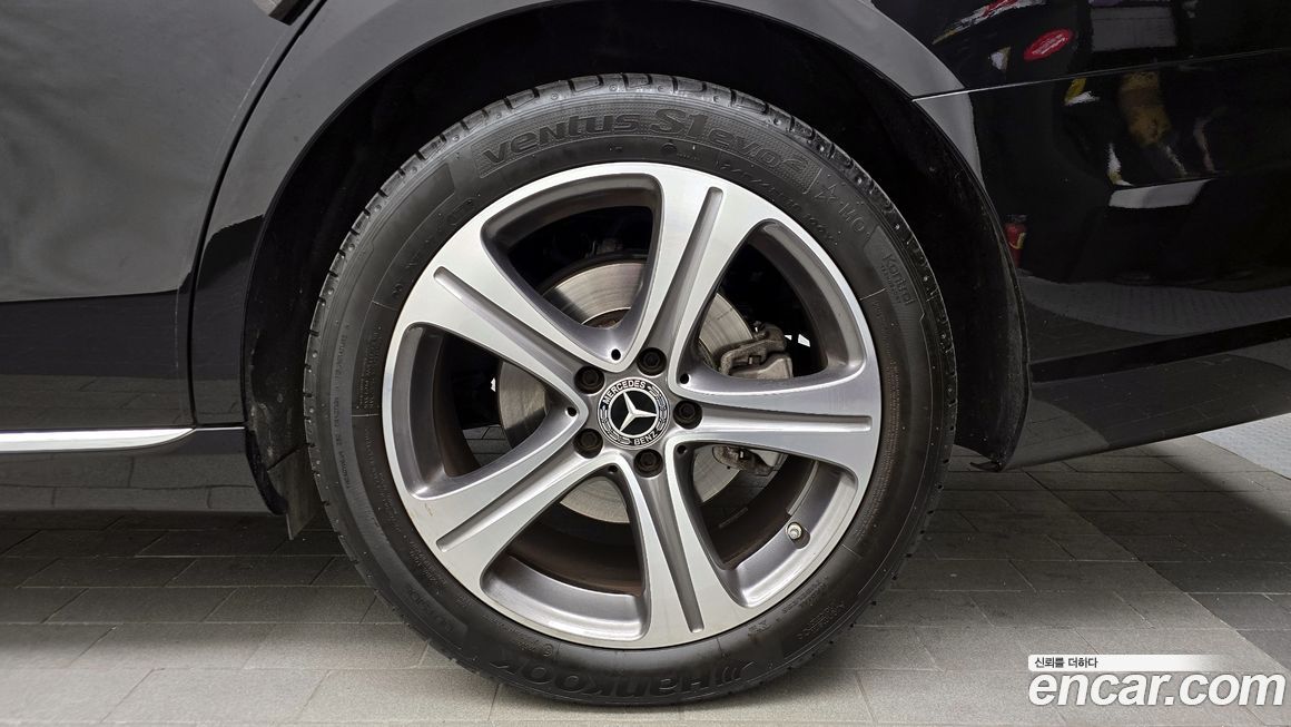 Mercedes-Benz E-Class 2019