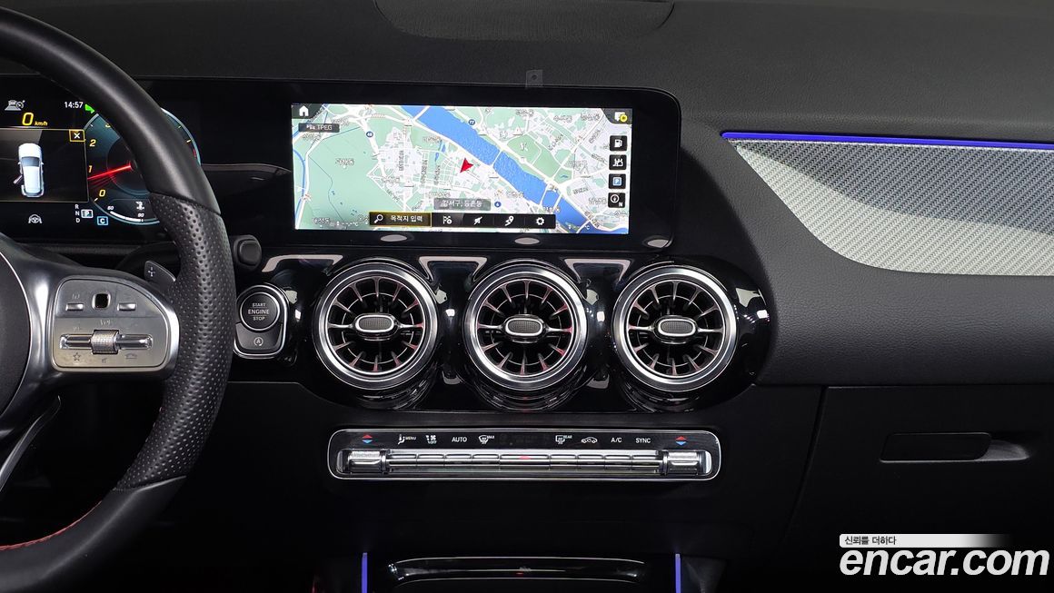 Mercedes-Benz GLA-Class 2023