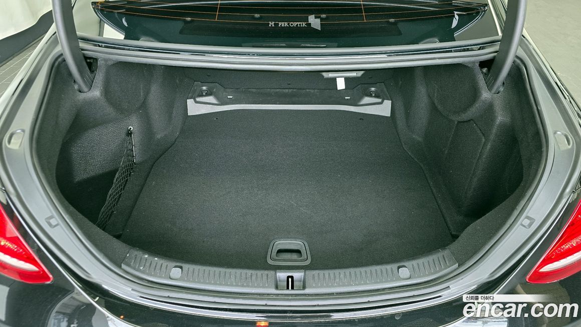 Mercedes-Benz E-Class 2019