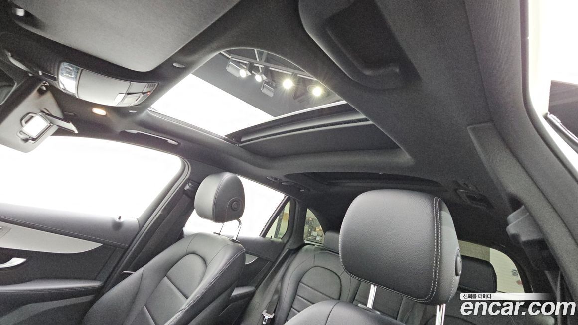 Mercedes-Benz GLC-Class 2021